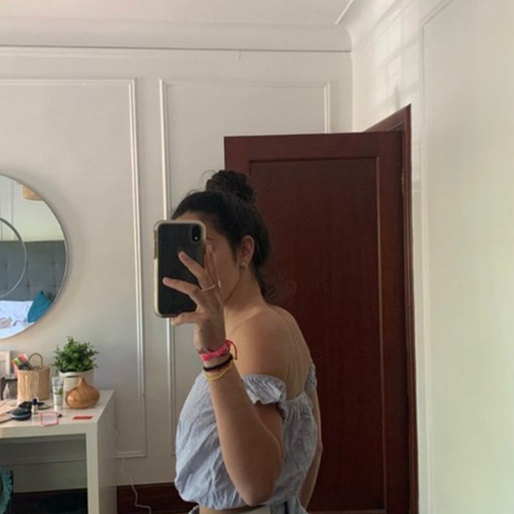 BRANDY MELVILLE CROP TOP! - Picture 2 of 4